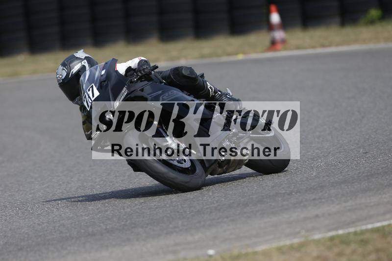/37 09.08.2026  Pluess Motosport ADR/Einsteiger/77